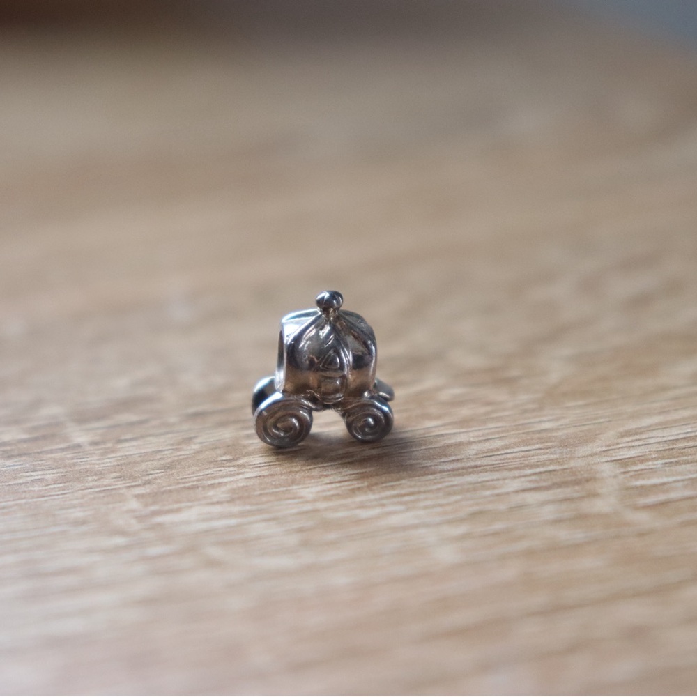 Chamilia Cinderella's Pumpkin Coach Charm